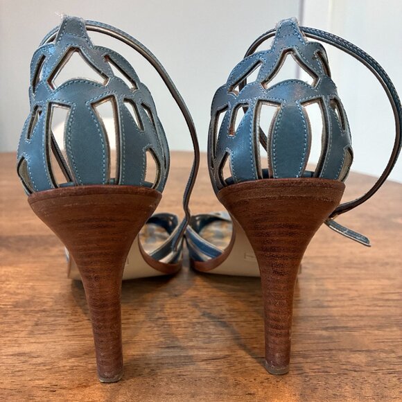 Marc Jacobs Blue Leather D'Orsay Heels with Silver Cutout Ankle Strap Size 39.5 - Picture 4 of 5